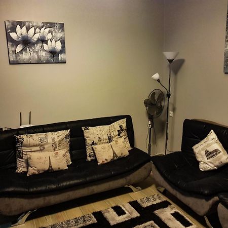 Hotel T Apartment Gonio Luaran gambar