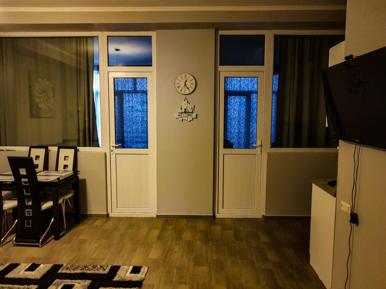 Hotel T Apartment Gonio Luaran gambar