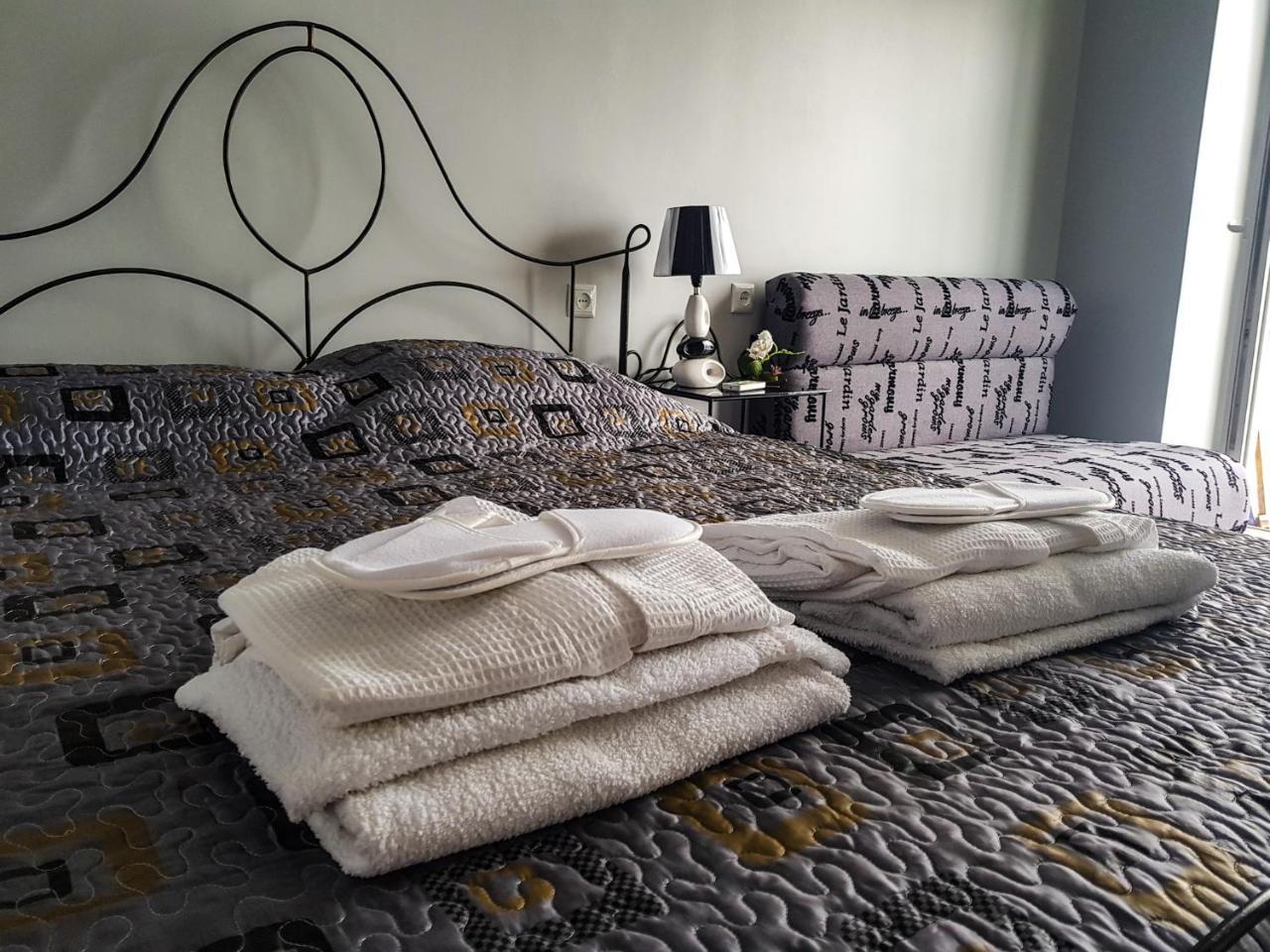 Hotel T Apartment Gonio Luaran gambar