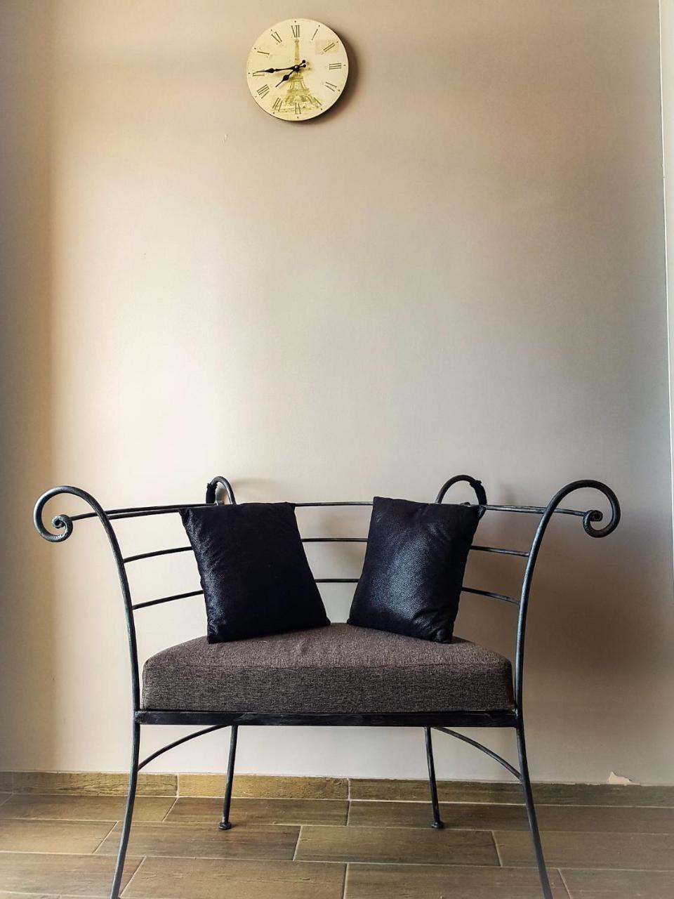 Hotel T Apartment Gonio Luaran gambar